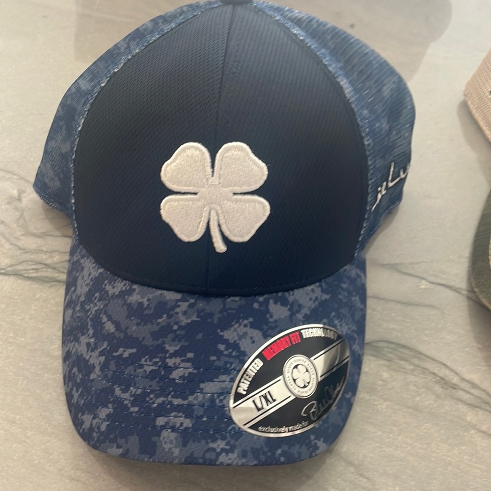 NWT Live Lucky black clover freedom hat
